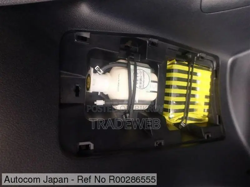 Toyota Esquire Gi Premium HYBRID 19 2019