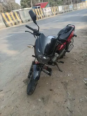 Bajaj Pulsar 150 - 2016
