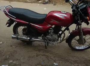 Bajaj CT 100 . 2016