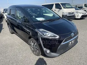 Toyota Sienta 2018 G Quero