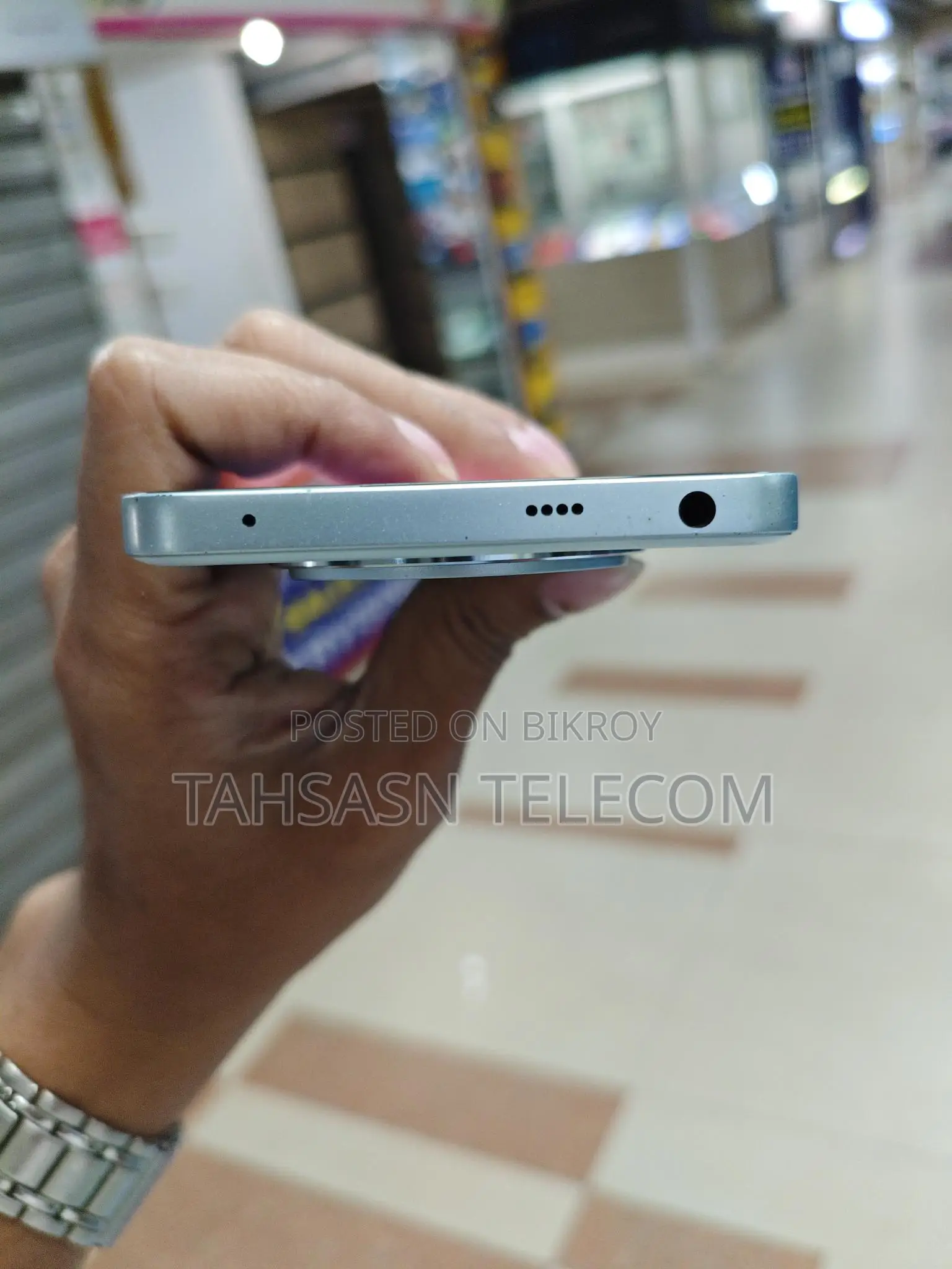 Realme 13 Plus 5g 8/128 (Used)
