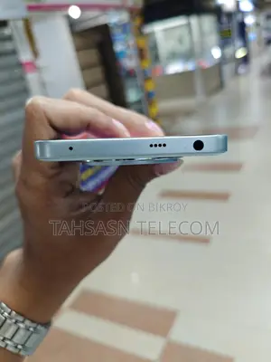 Realme 13 Plus 5g 8/128 (Used)