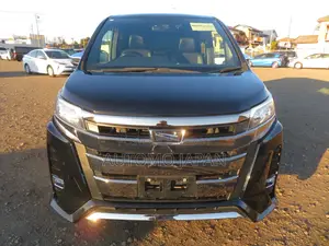 Toyota Noah SI WXB 2 2021