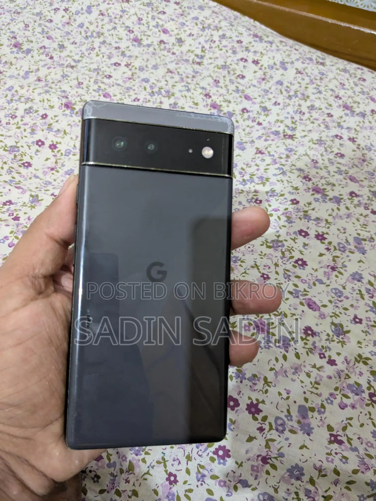 Google Pixel 6 . (Used)