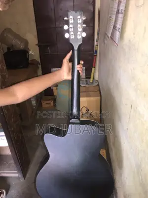 Guitar in Completely Fresh Condition
