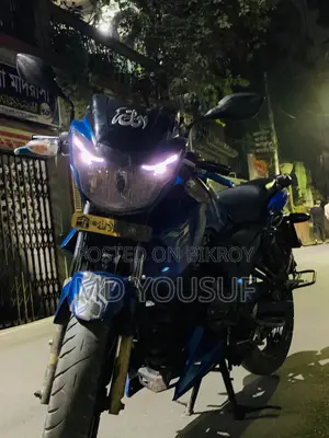 TVS APACHE RTR 150 . 2017