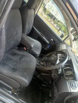 Nissan Tiida Hatchback 2011