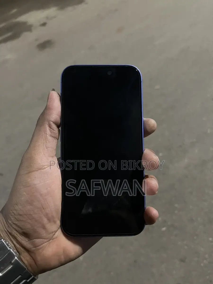 Apple iPhone 16 (Used)