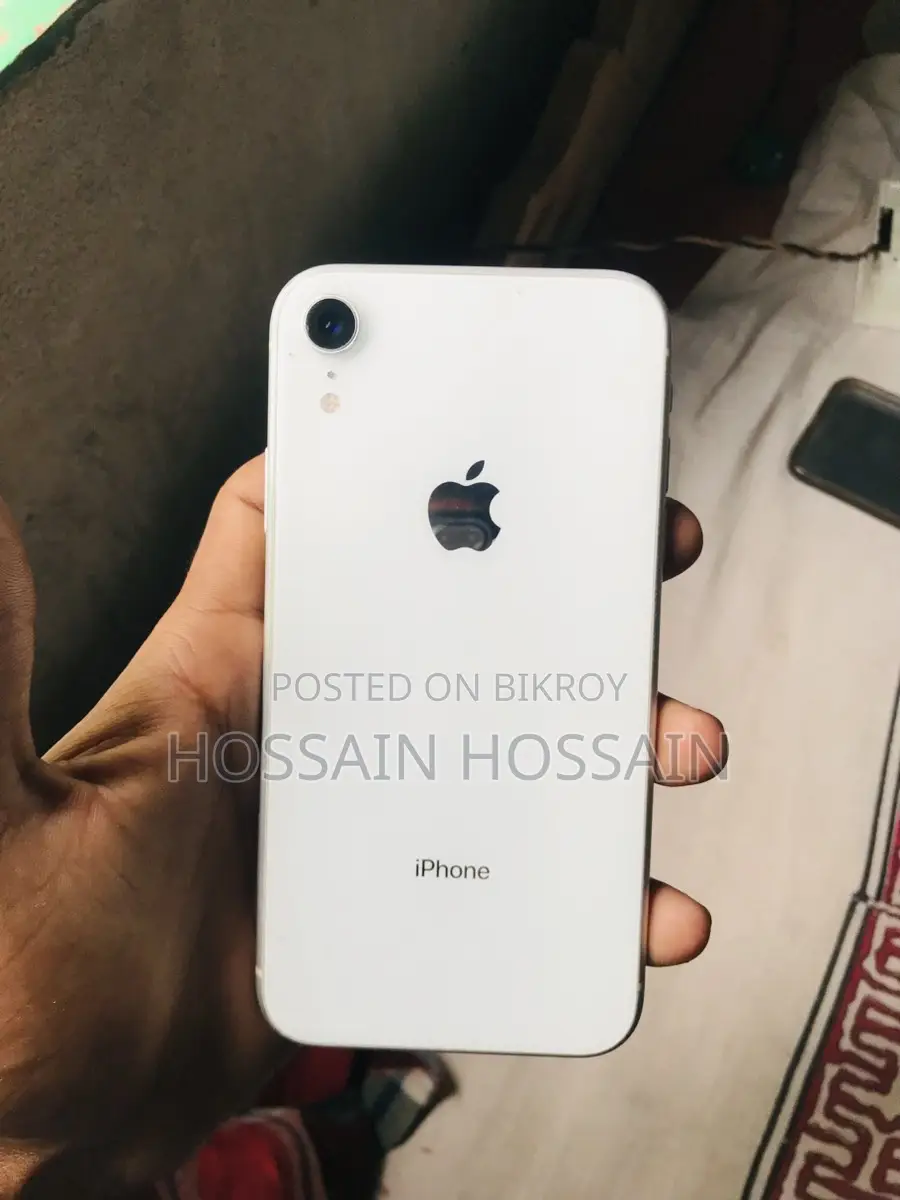 Apple iPhone XR (Used)
