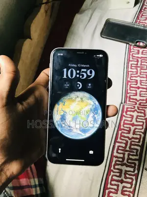 Apple iPhone XR (Used)