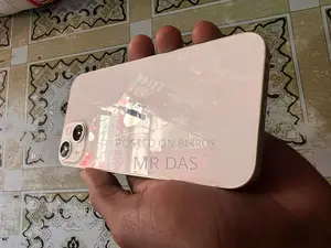 Apple iPhone 13 (Used)