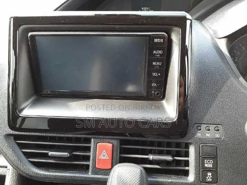 Toyota Noah Non Hybrid X Black 2021
