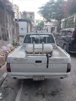 Mitsubishi L200 2007 White