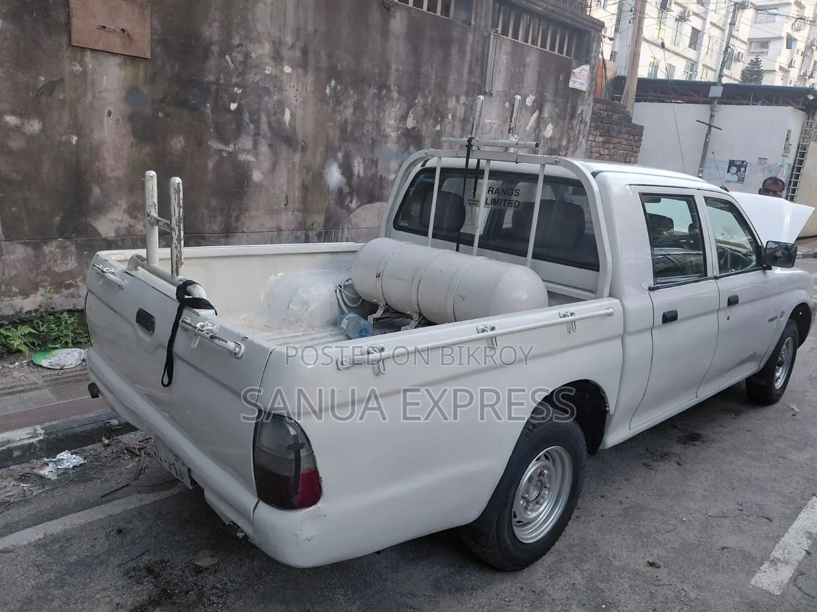 Mitsubishi L200 2007 White