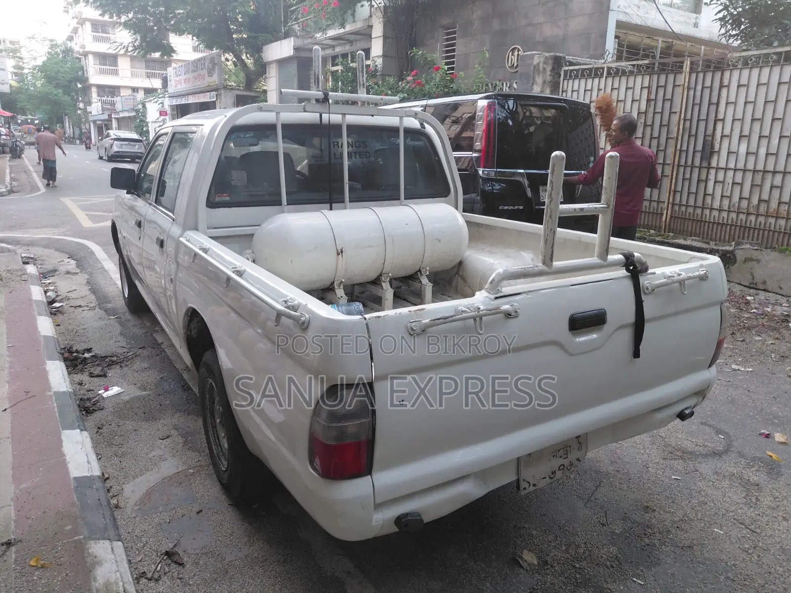Mitsubishi L200 2007 White