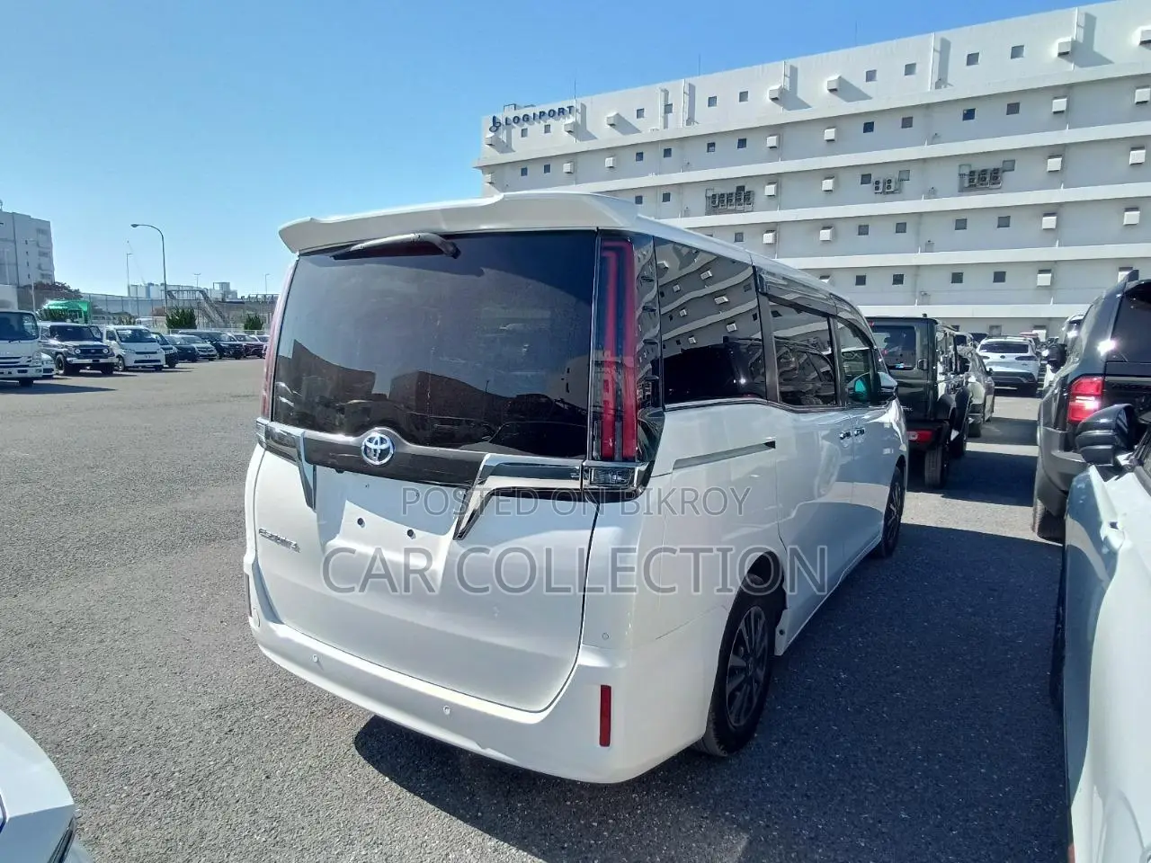 Toyota Esquire 2020