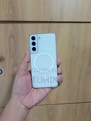 Samsung Galaxy S22 (Used)