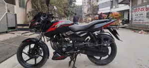 Bajaj Pulsar 150 . 2022