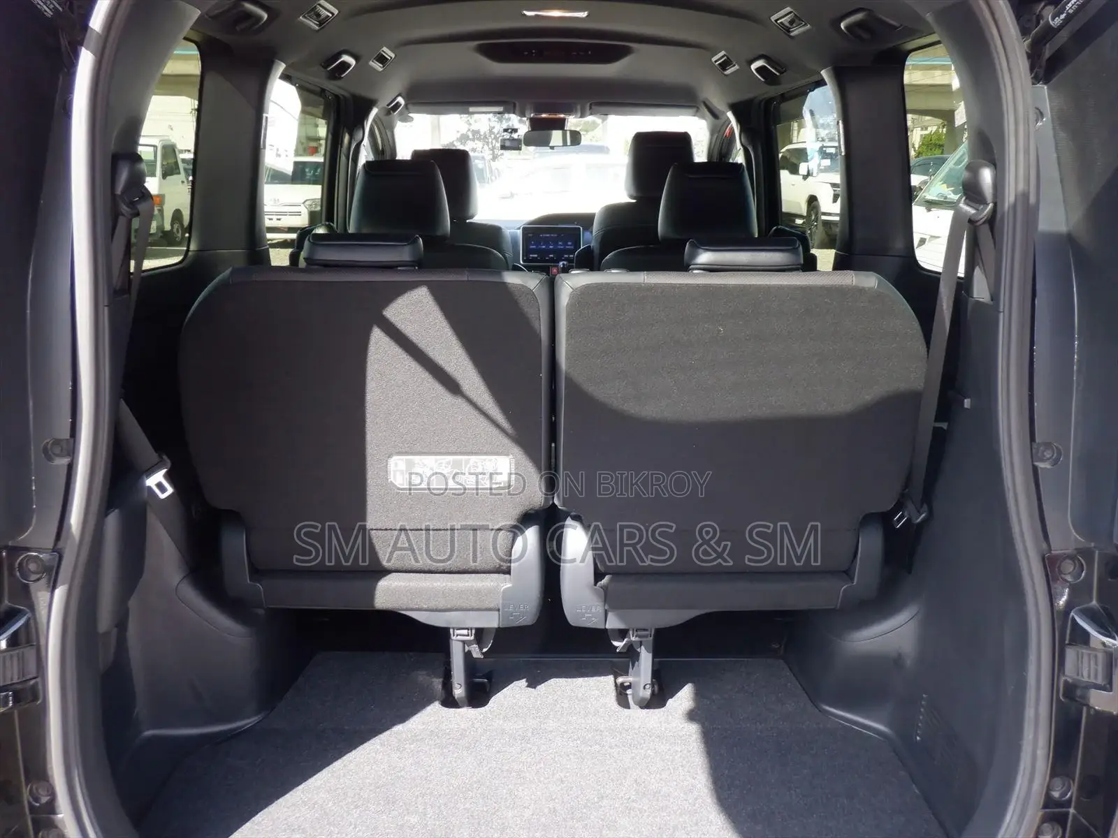 Toyota Esquire Non Hybrid Gi Black 2020