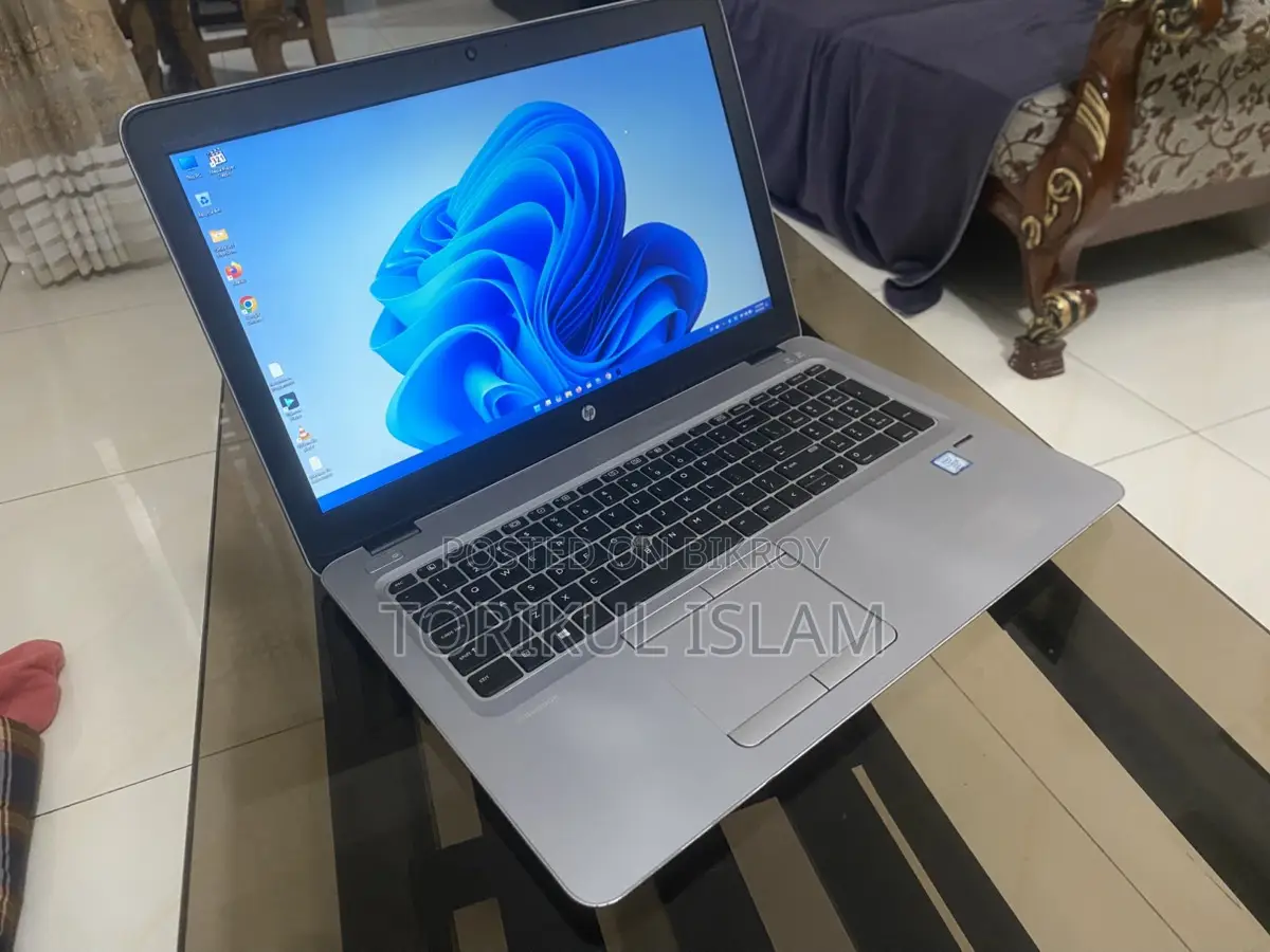 Hp Core i5 6th generation Laptop/8GB/256 GB SSD