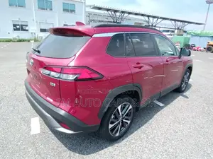 Toyota Corolla Cross Z Red Moonroof 2022