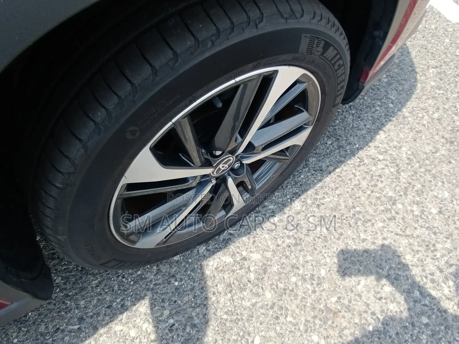Toyota Corolla Cross Z Red Moonroof 2022