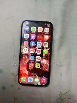 Apple iPhone 12 (Used)