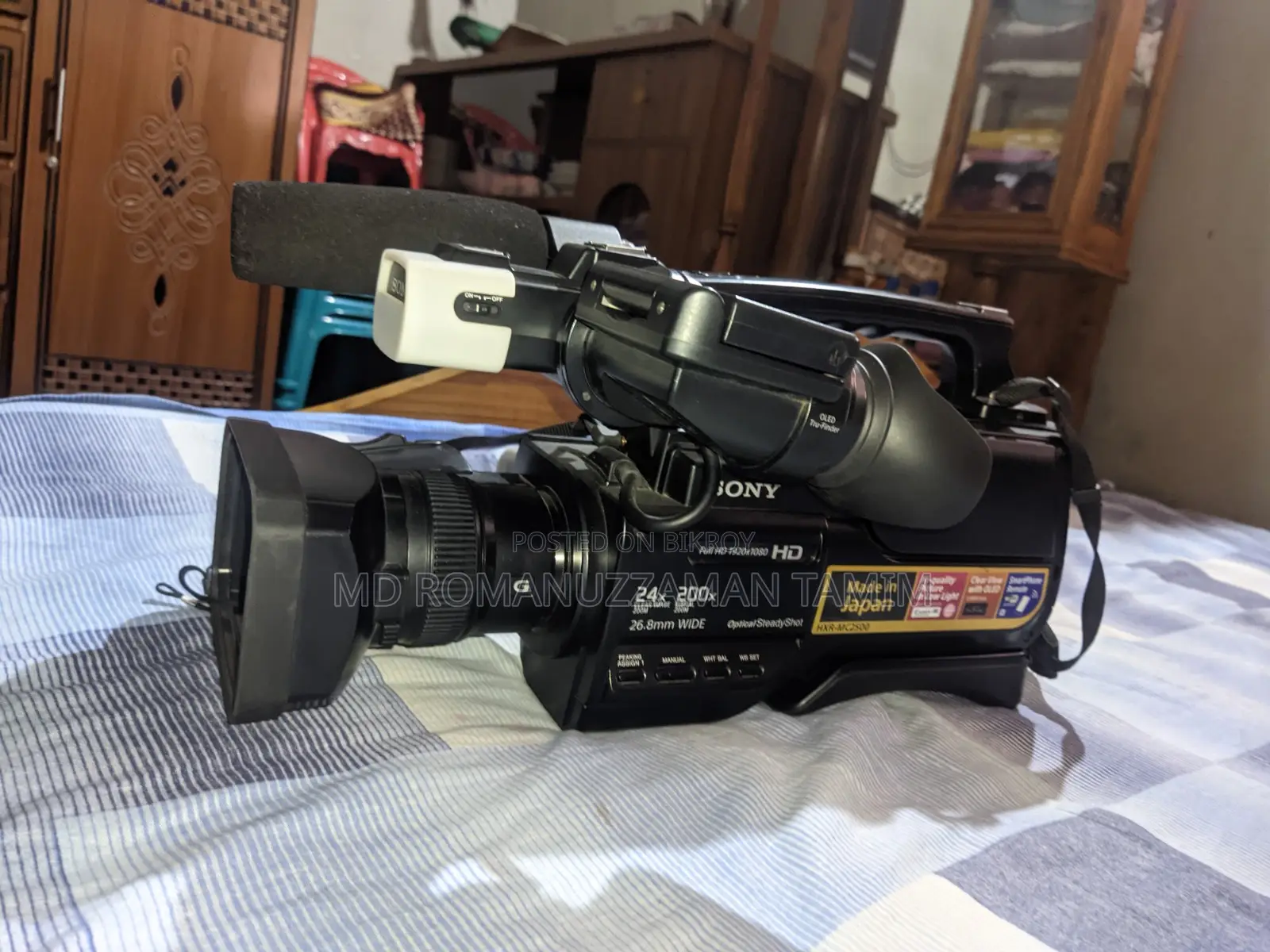 Sony HXR-MC2500 for urgent sale.....