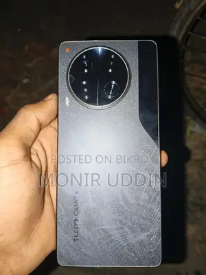 Tecno Camon 30 . (Used)