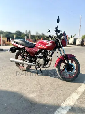 Bajaj CT 100 . 2005