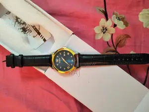 ঘড়ি বিক্রি হবে