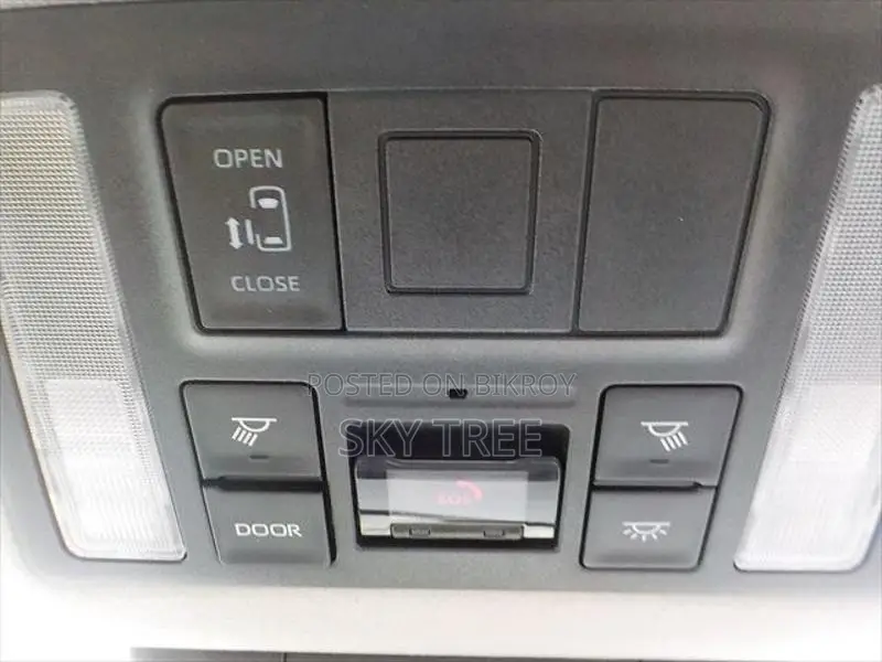 Toyota Noah X 2022