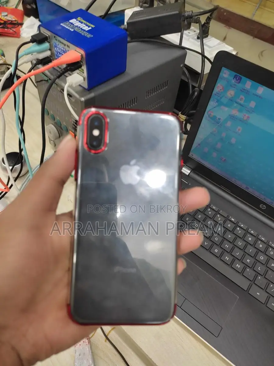 Apple iPhone X (Used)