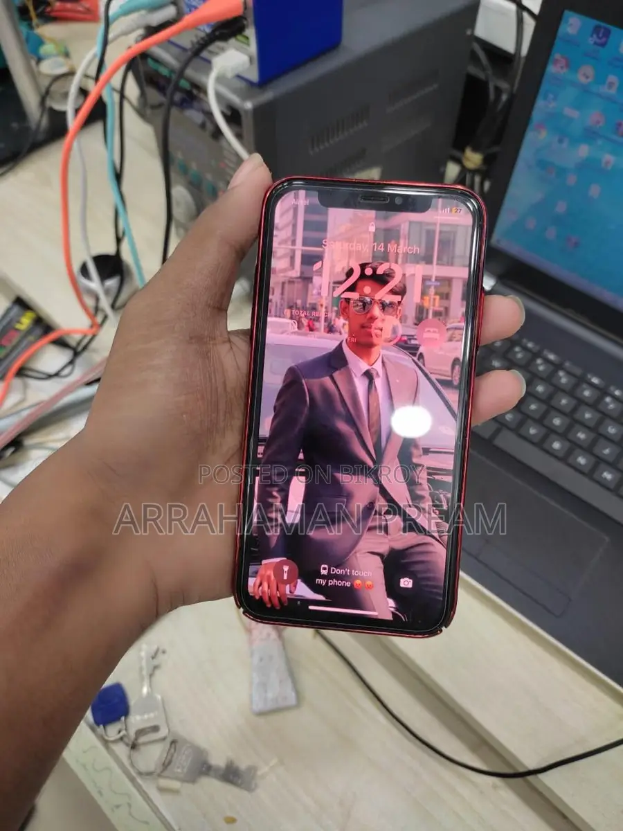 Apple iPhone X (Used)