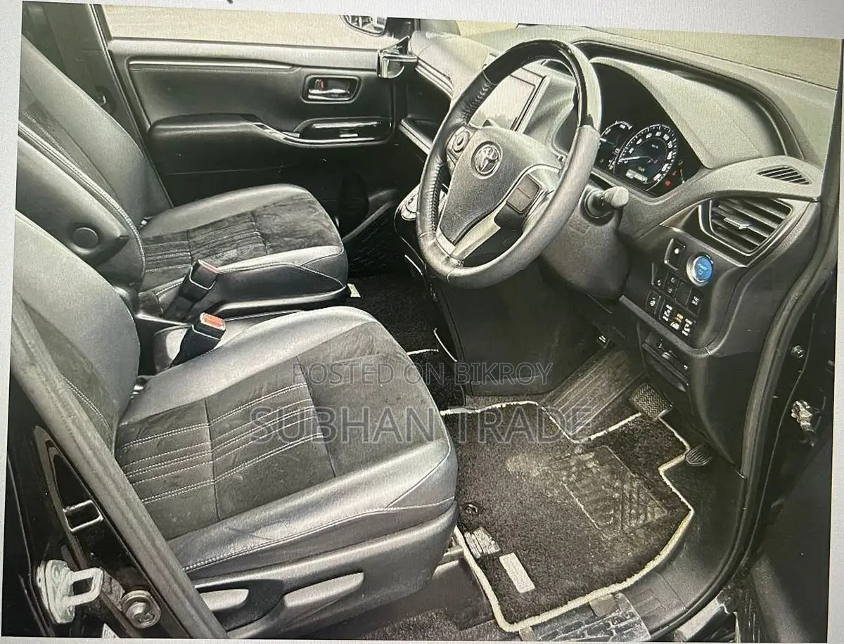 Toyota Esquire GI PREMIUM HYBRID 2021