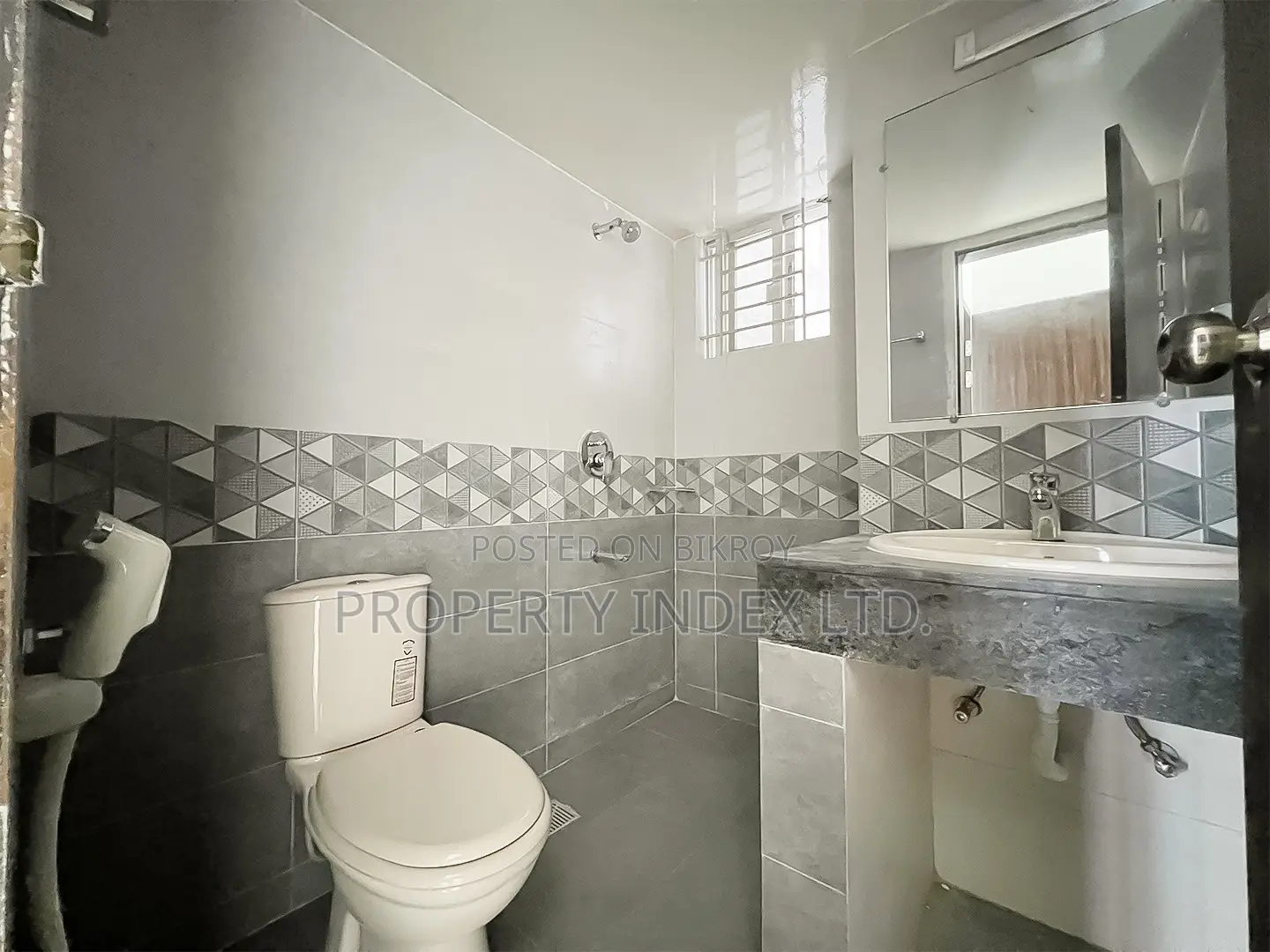🏢 Flat for Sale! 1920 Sq.Ft. Apartment at Bashundhara R/A, C Block