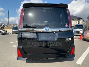 Toyota Noah SI WXB III HYBRID 2021