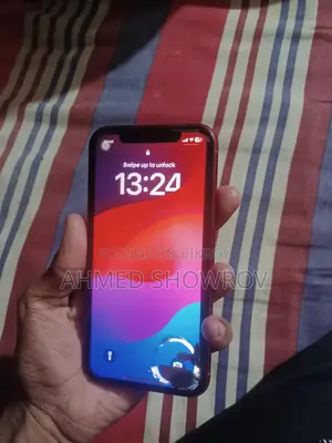 Apple iPhone 11 . (Used)