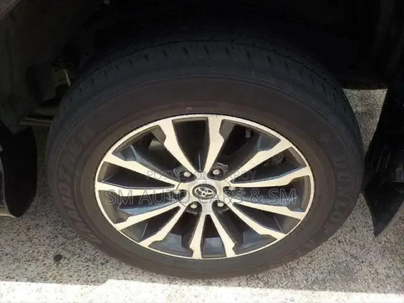 Toyota Prado TXL Black 4.5 Point 2021