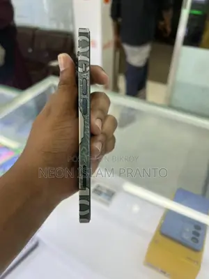 Apple iPhone 13 PHONE (Used)