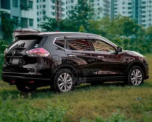 Nissan X-Trail 7 seats 2014