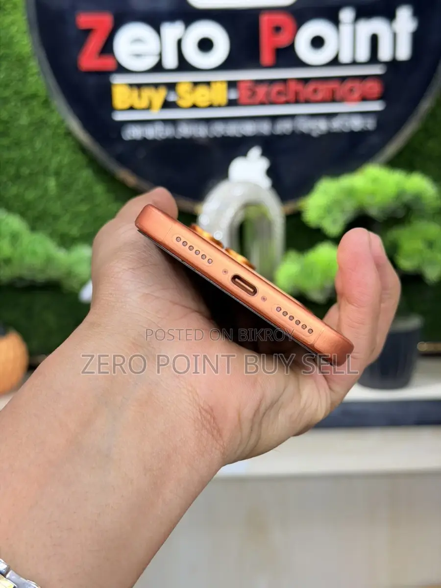 Apple iPhone 17 Pro Max, (Used)