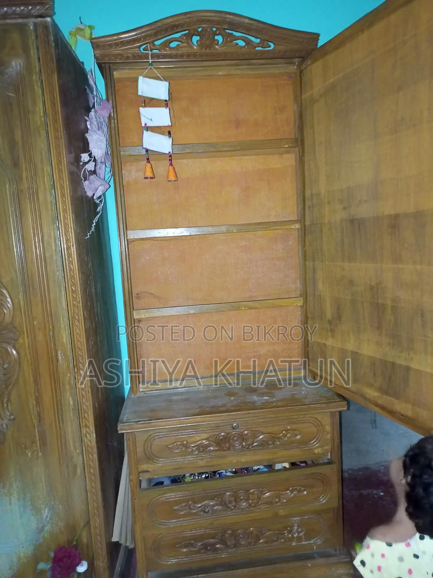 সেগুন কাঠের ড্রেসিং টেবিল