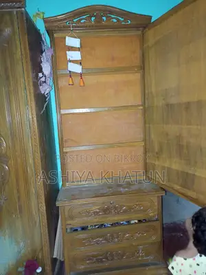 সেগুন কাঠের ড্রেসিং টেবিল