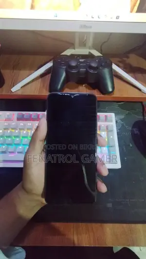 Realme Narzo 50i . (Used)