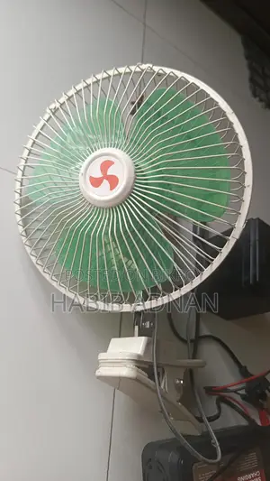 ডিসি ফ্যান এডাপটার এবং একটা ব্যাটারি বিক্রি করা হবে