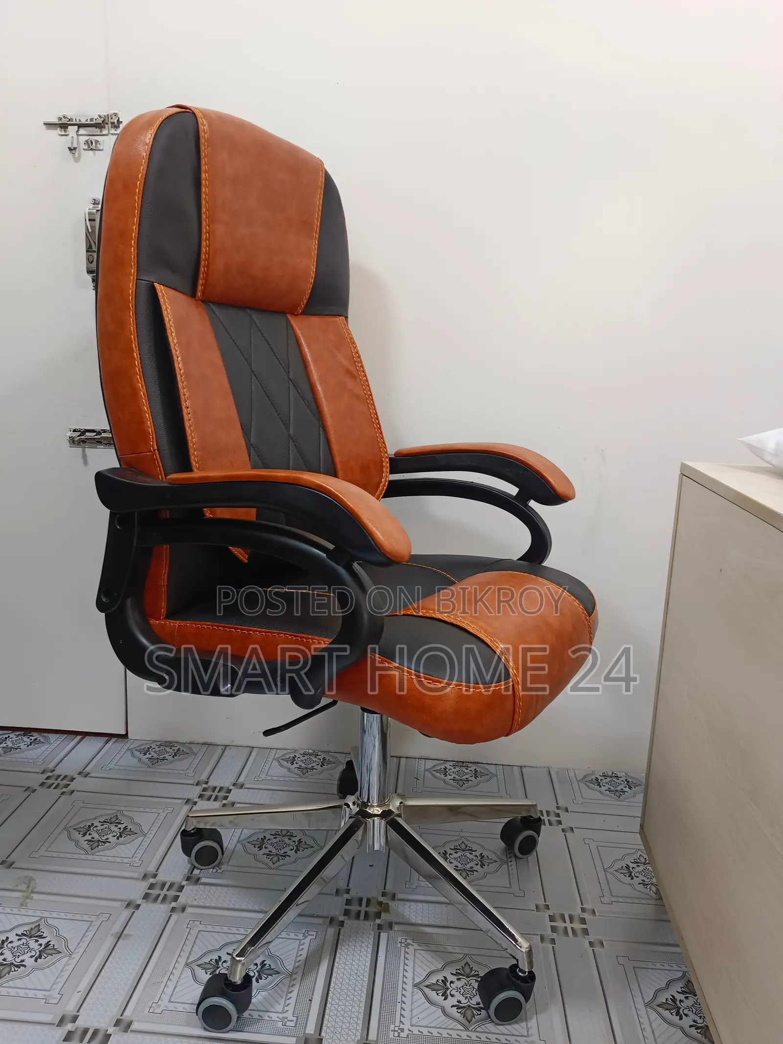 Premium Executive Office Chair – The Perfect Blend of Style, Comfort, and Durability