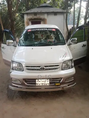 Toyota Noah 2001