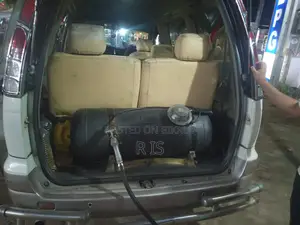 Toyota Noah 2001