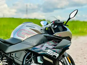CFMoto 300SR , 2025
